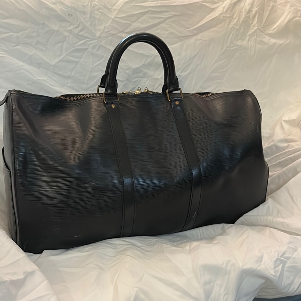 Elegant Black Leather Men's Bag